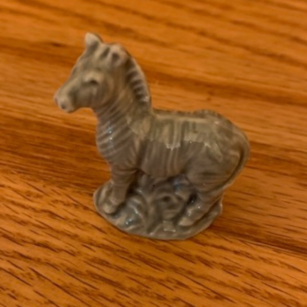 Zebra figurine Wade whimsies England vtg tea